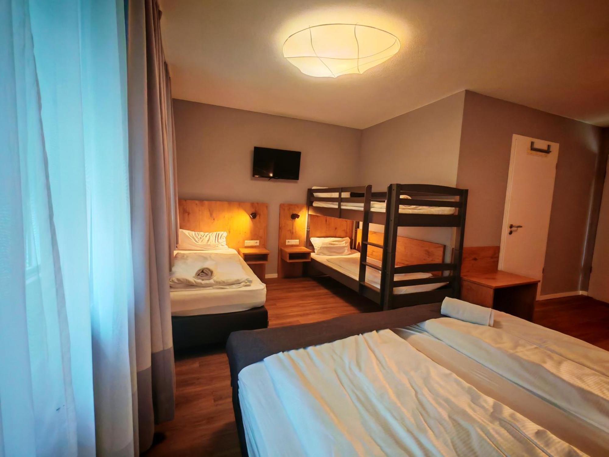 Hotel La Mirabelle Close To Europa Park Rheinhausen Exterior photo