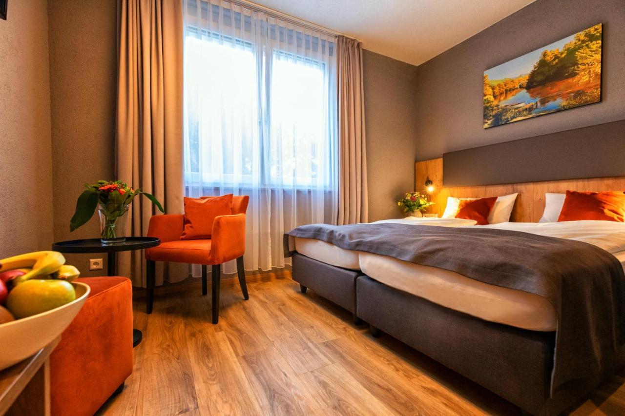 Hotel La Mirabelle Close To Europa Park Rheinhausen Exterior photo