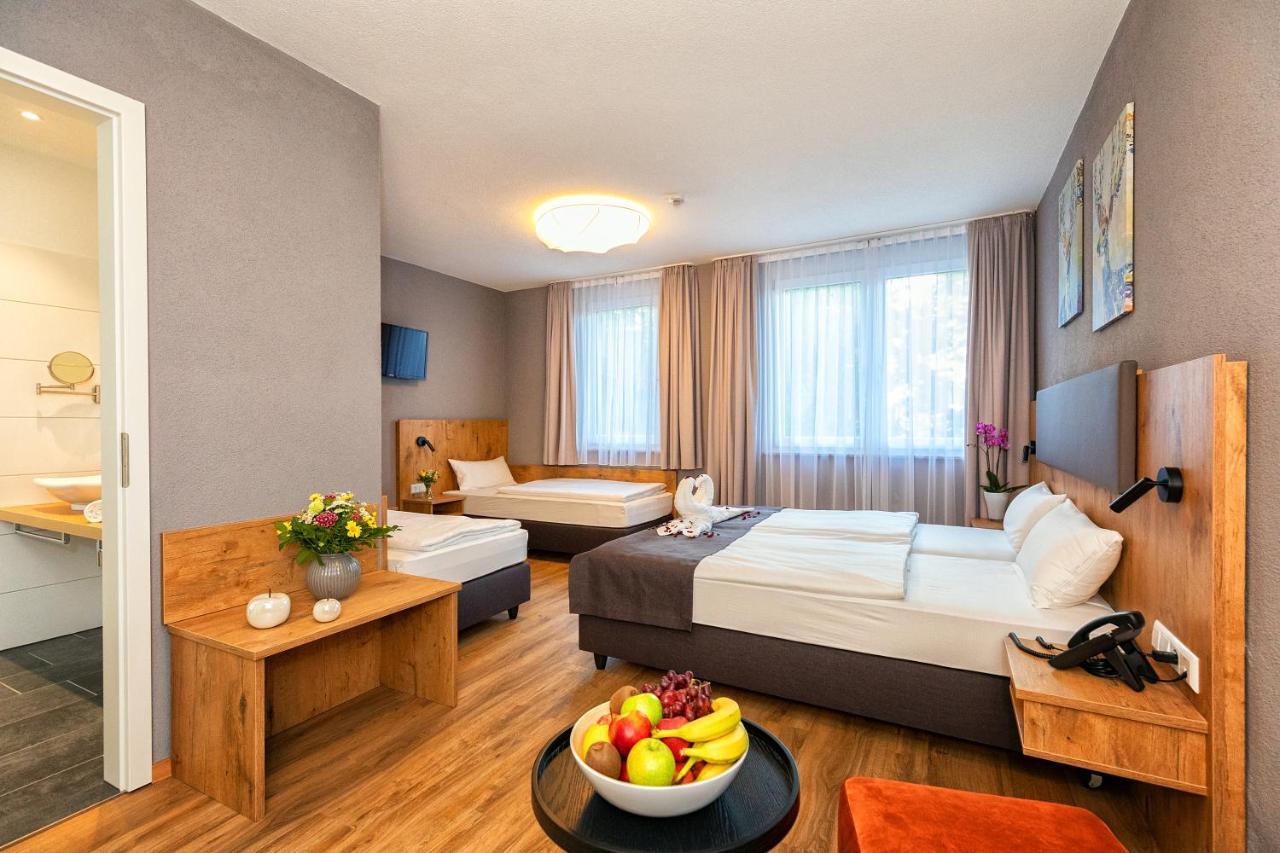 Hotel La Mirabelle Close To Europa Park Rheinhausen Exterior photo
